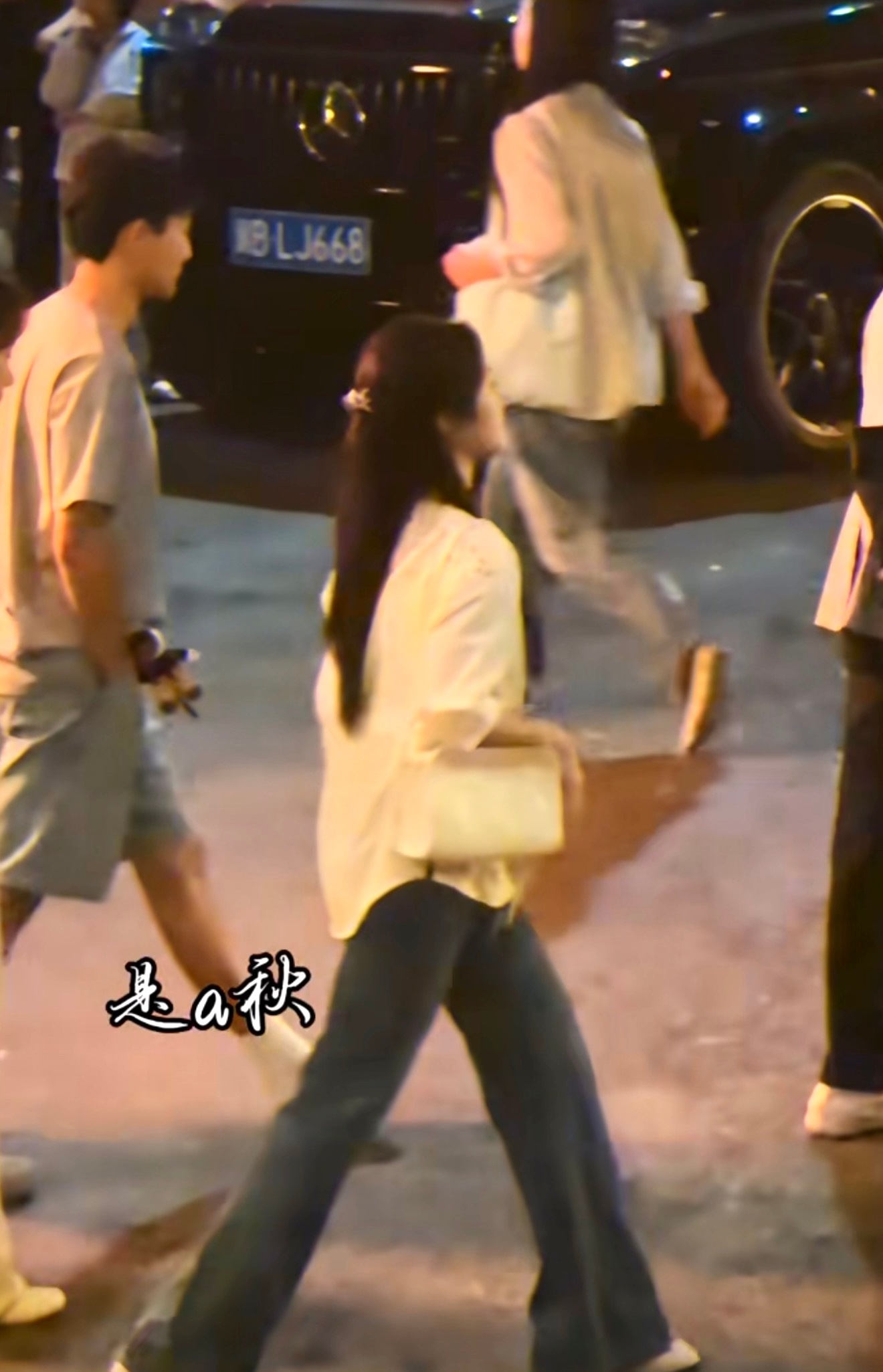 沈月 所有人感受这个气质女周渔 