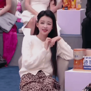 🥭浪姐单独给孙怡个reaction机位吧姐看舞台的状态跟真情实感repo的观众