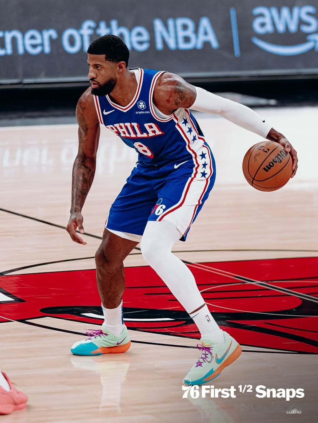 赛事图集！分享一组76人队昨日对阵公牛队比赛时拍摄的球员现场酷图！费城76人篮球
