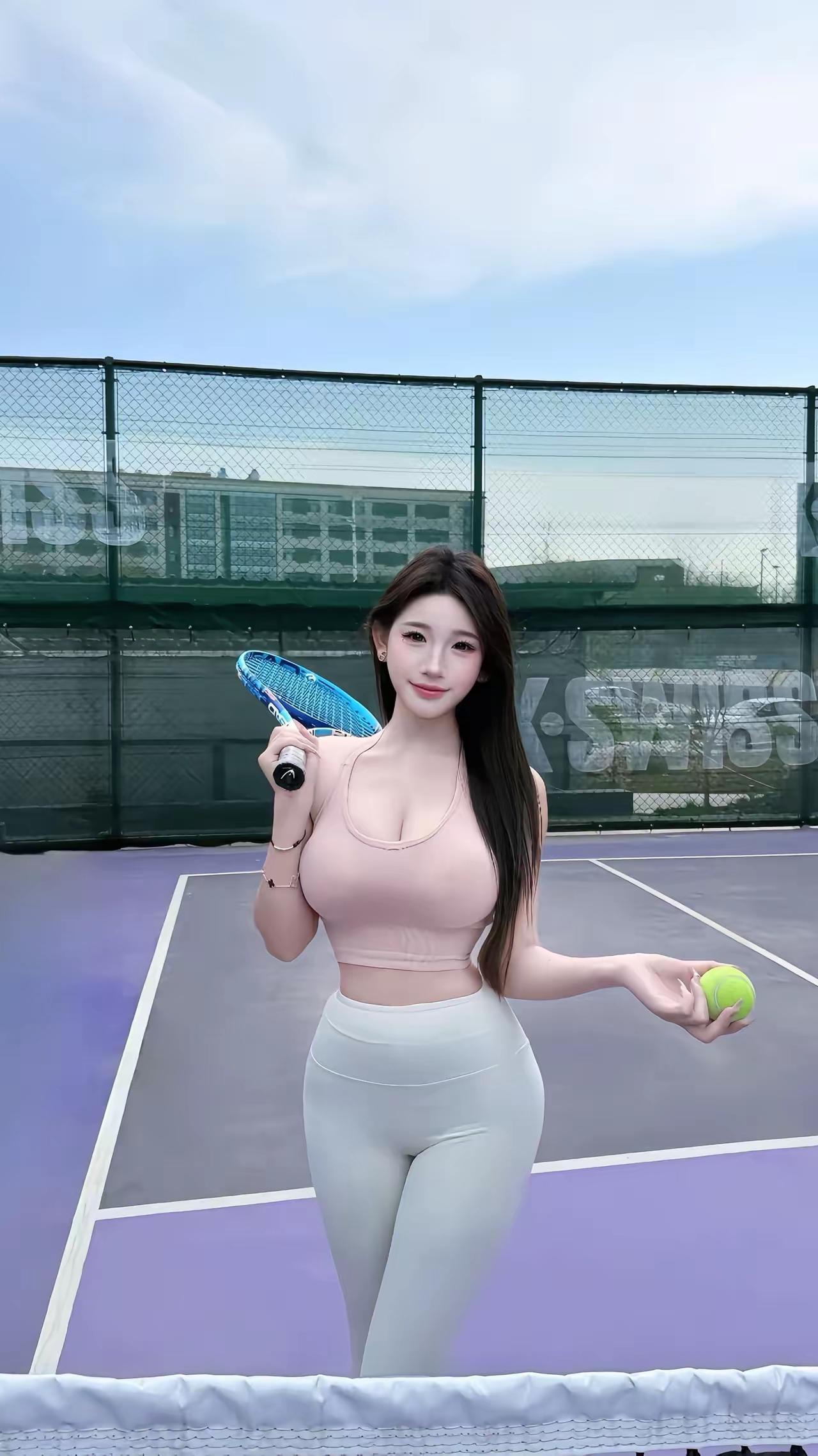 喜欢健身的女人，有多美一个喜欢网球运动妹纸