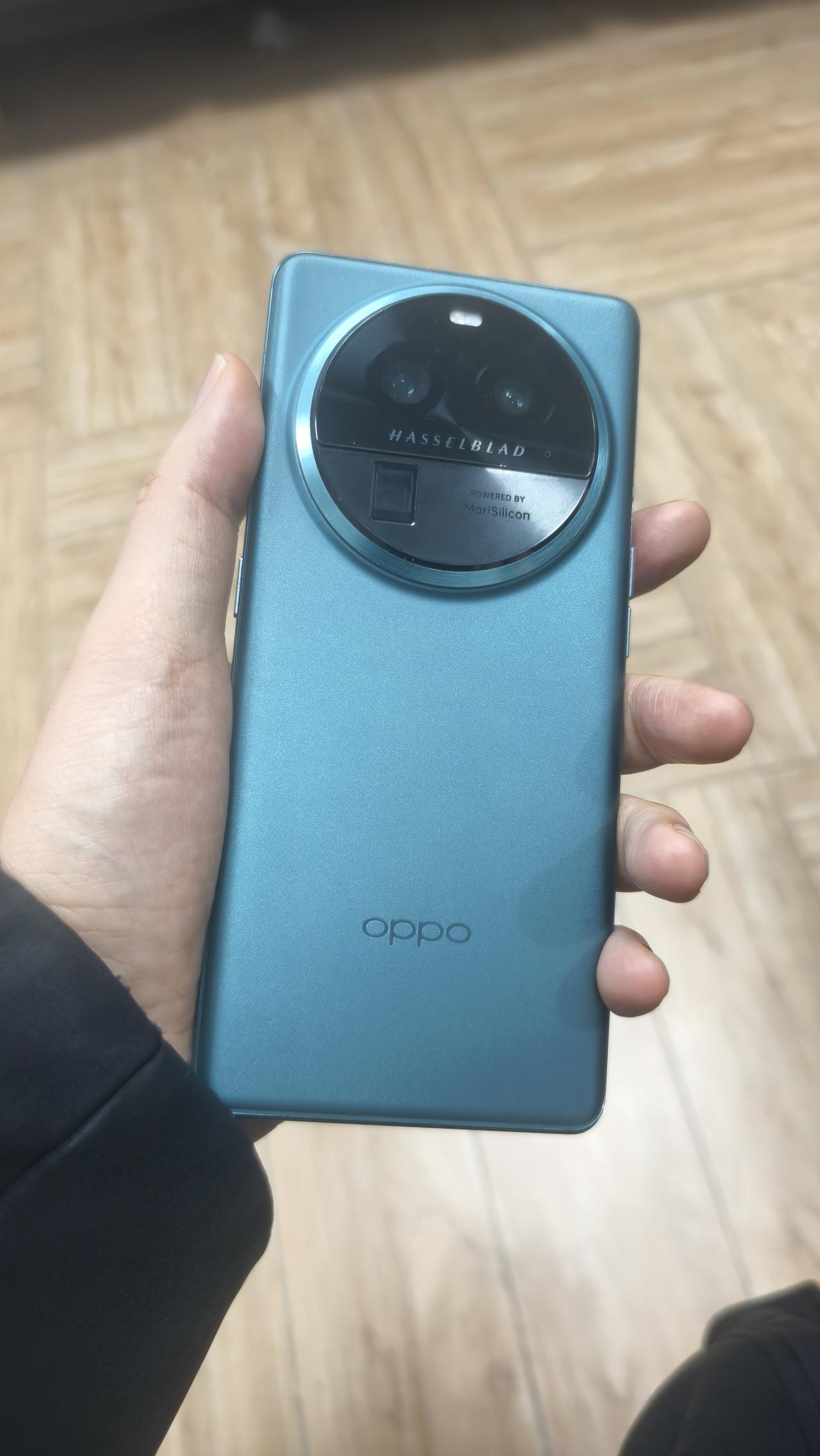 前几天买我的findx6pro的买家又不退货了，可能觉得我的手机也没什么大问题，