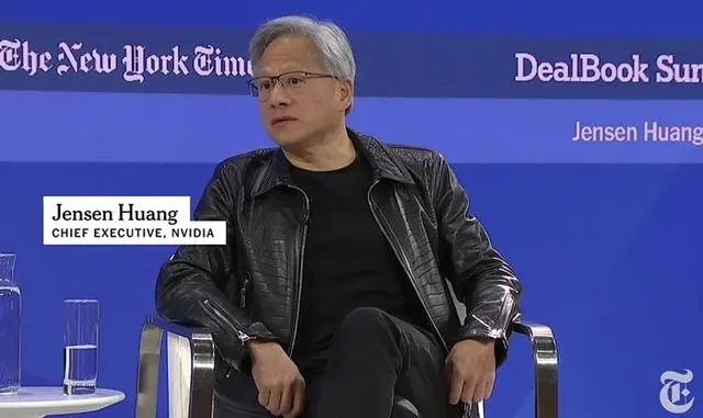 经常我有些判断和普通人不一样，在网络上似乎是另类，但是往长了看，看产业，我很少失