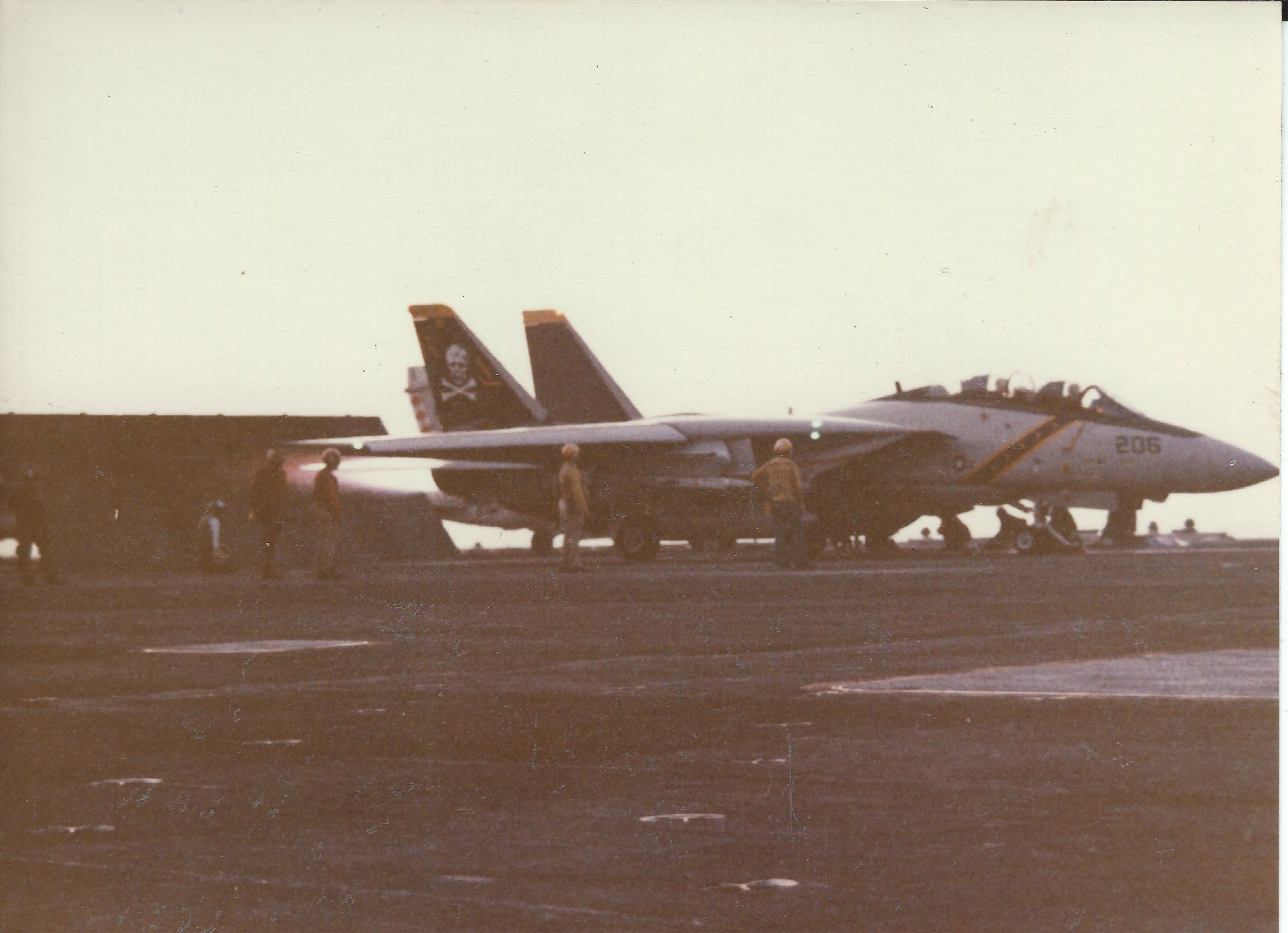 猫宁。VF-84中队旗下F-14大猫出击瞬间 ​​​