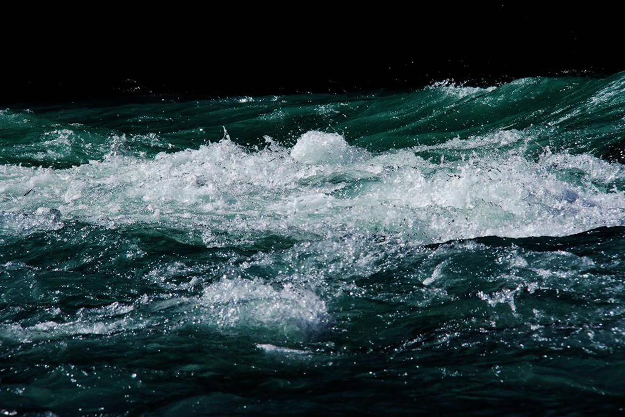 十月的玛嘉沟，好漂亮！我是前几年11月去的，景色就差多了。欣赏，点赞！[赞][赞