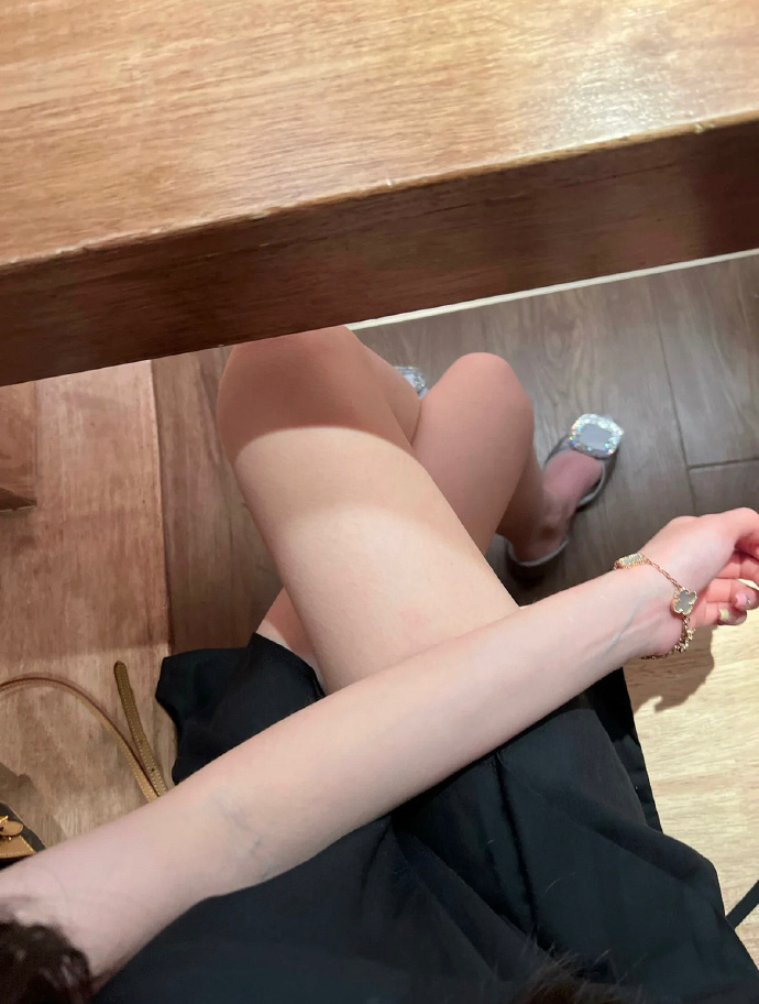 没有不甘心 只是这结果 确实配不上我当初明知不可为而为之的决心 ​​​#情感# 