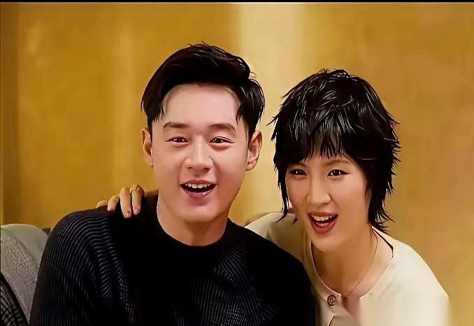 8000万播放量，一周涨粉50万。
就为了听一个“公主”，聊了点她小时候怎么装病