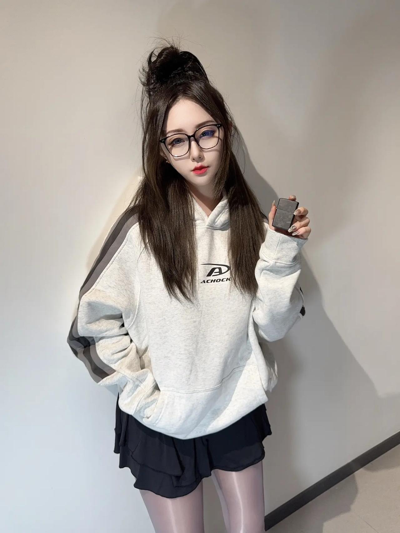 准备换上秋装出门啦。早秋穿搭 活力少女ootd