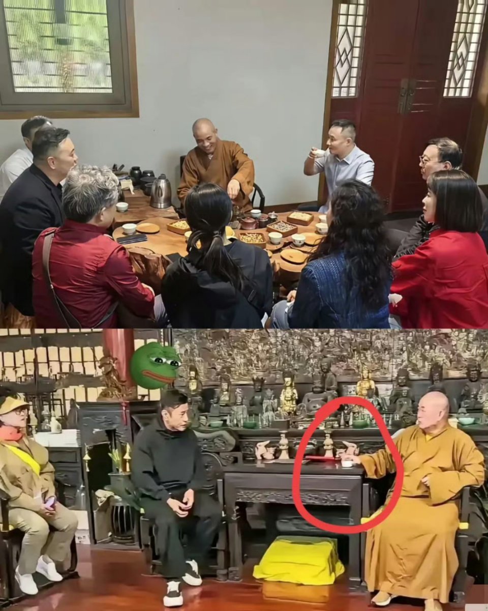 大家发现没？这张照片里最让人震惊的，不是明星于荣光i见释永信连杯茶都没喝上，而是
