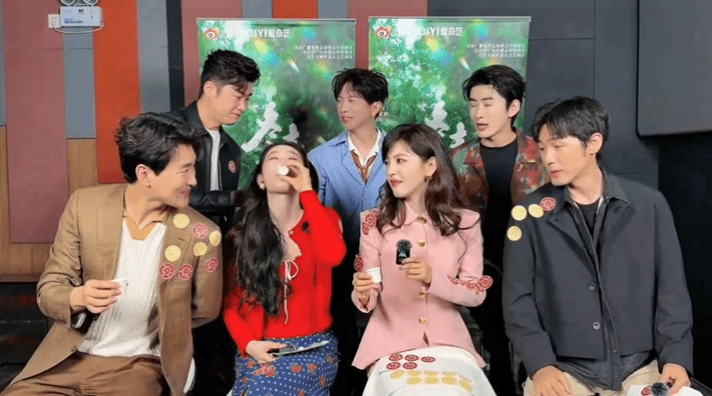 到底是多不会赚钱啊！白宇章若楠想都不想就说是王彦霖最拉，本人：没错是我，欢乐喜剧