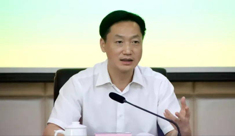 转任新职7个月的赵浩宇，此番被查并不意外，而且早在他去年年底调整时，应该就有所预