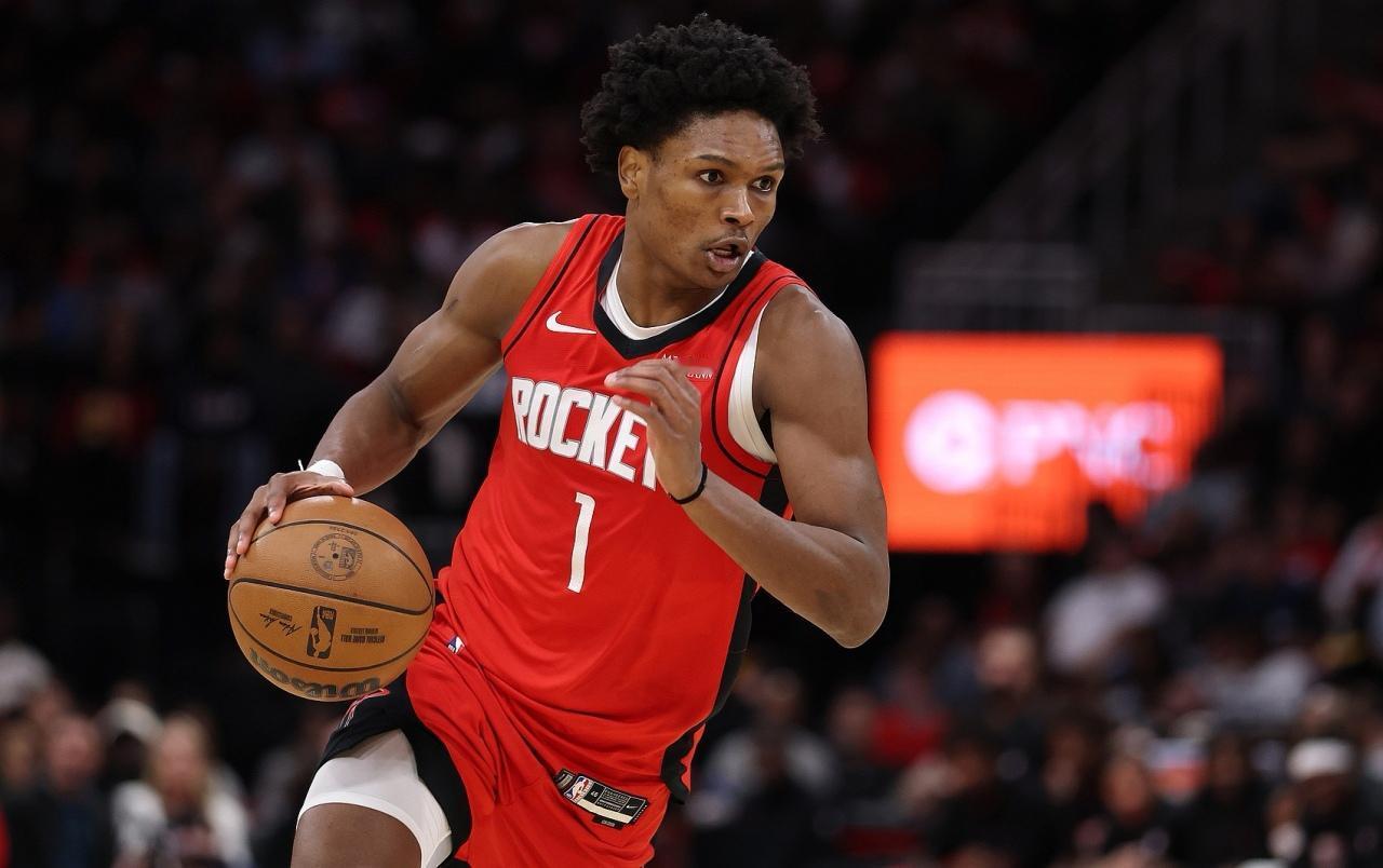 就是教练的问题。
说没控卫的都陷入一错误的漩涡里绕不出来。
球场为什么要分五个位