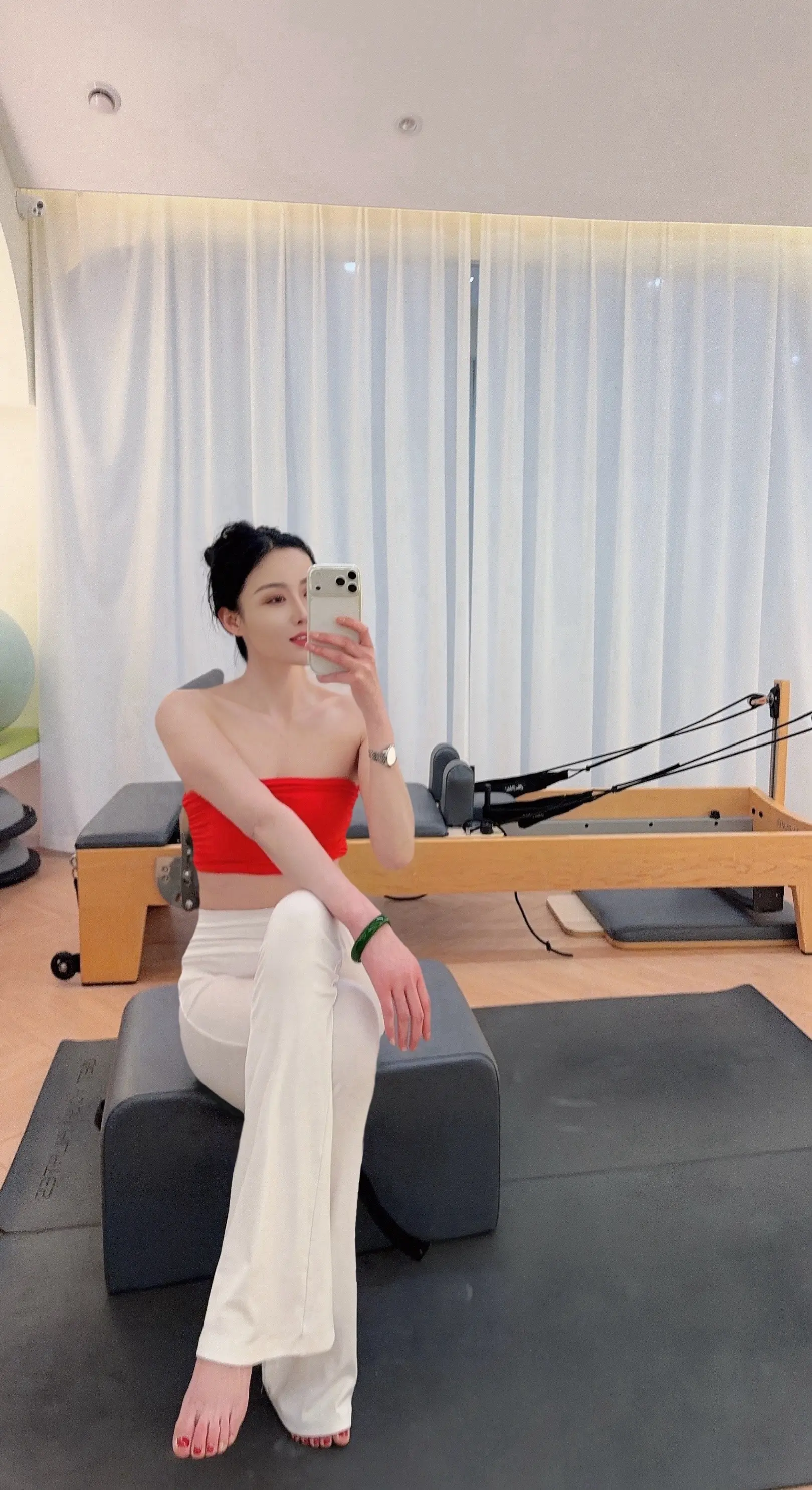 生活可以平凡，灵魂不能无趣，热爱生活，享受每一次呼吸，所有漂亮的结果...