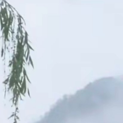努力的人，终会迎来属于自己的高光时刻；坚持的人，终会实现心中的梦想。 
