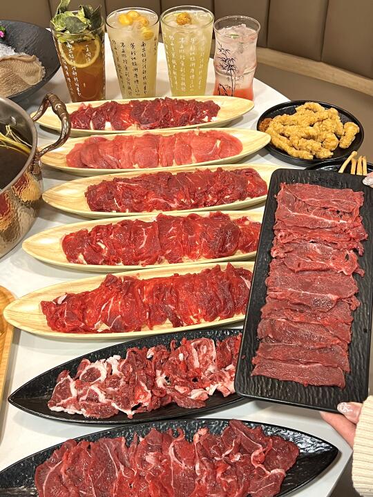 上海这家火锅店 建议严查！！！