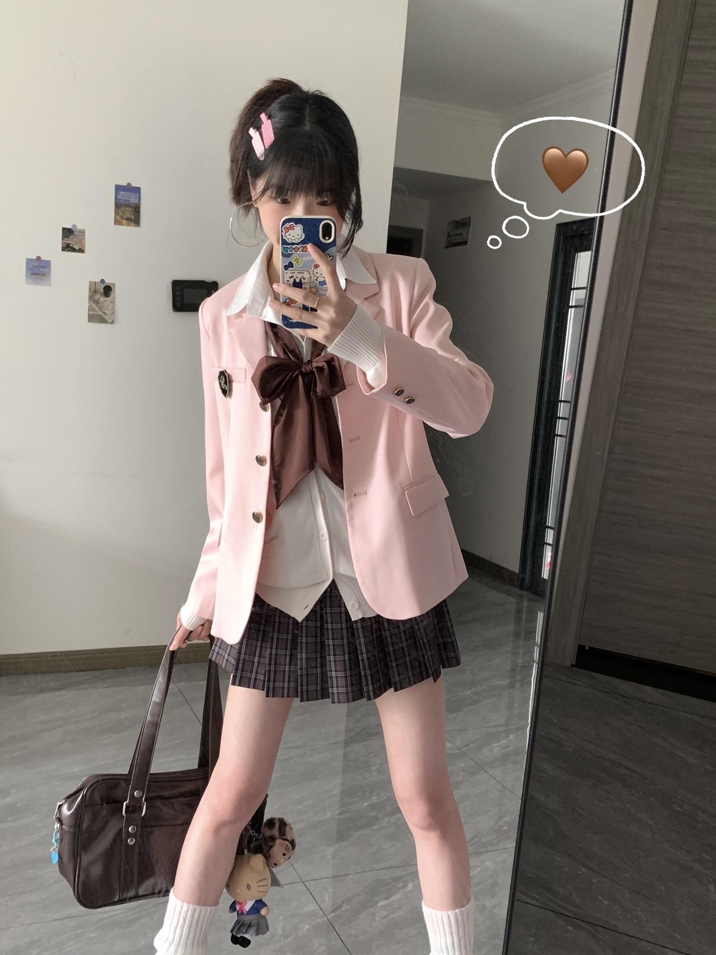 人生 真是喵喵又咪咪呀≽^ ⦁ ⩊ ⦁ ^≼