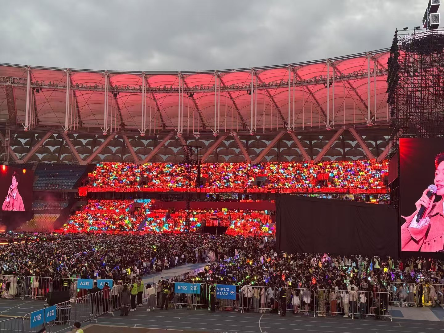 苏新皓直播销量断层苏新皓就是无可厚非领头羊啊 无论是线上还是线下都遥遥领先 1w