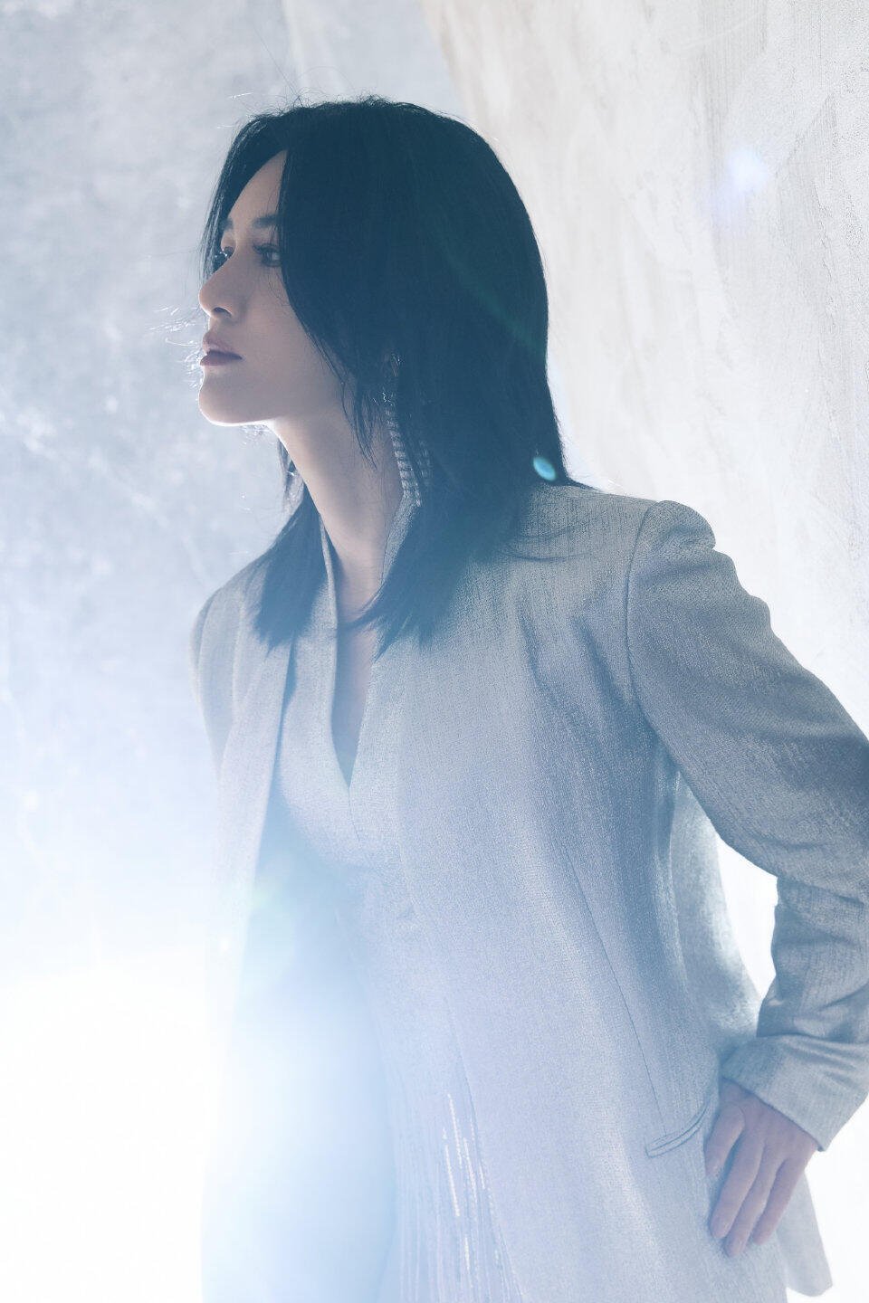 尚雯婕点评选手洗歌这段好体面洗去的是浮躁的编曲，留下的是音乐的本真。尚雯婕的点评