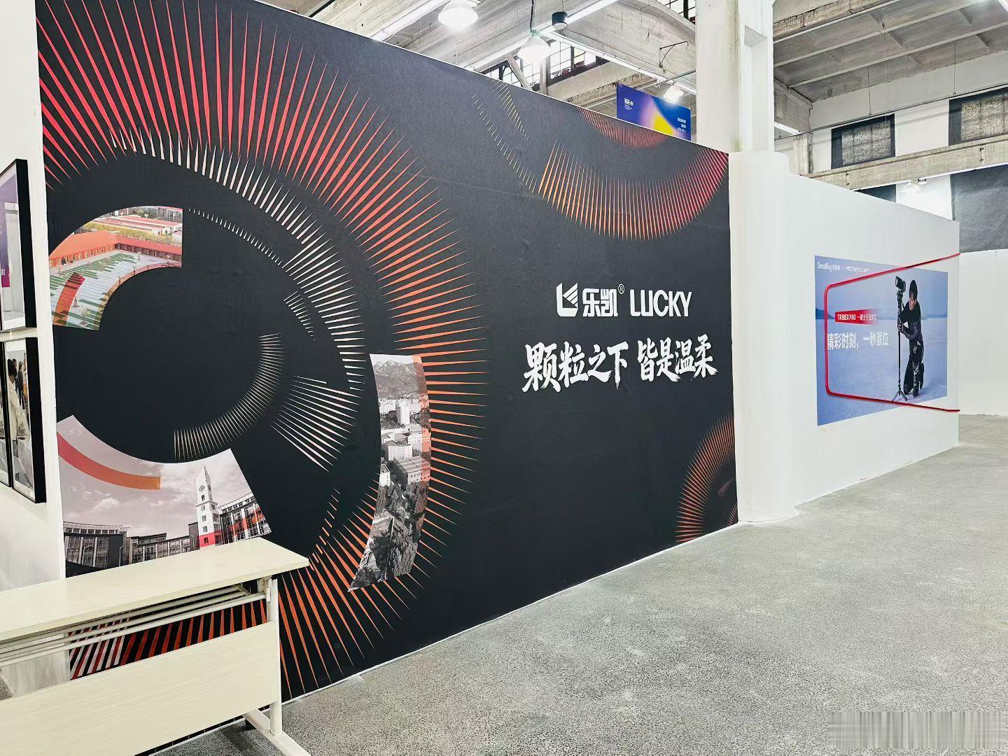 2026世界摄影人大会丽水圈粉海外摄影师曾经停产多年，2025年彩色胶卷成功回归