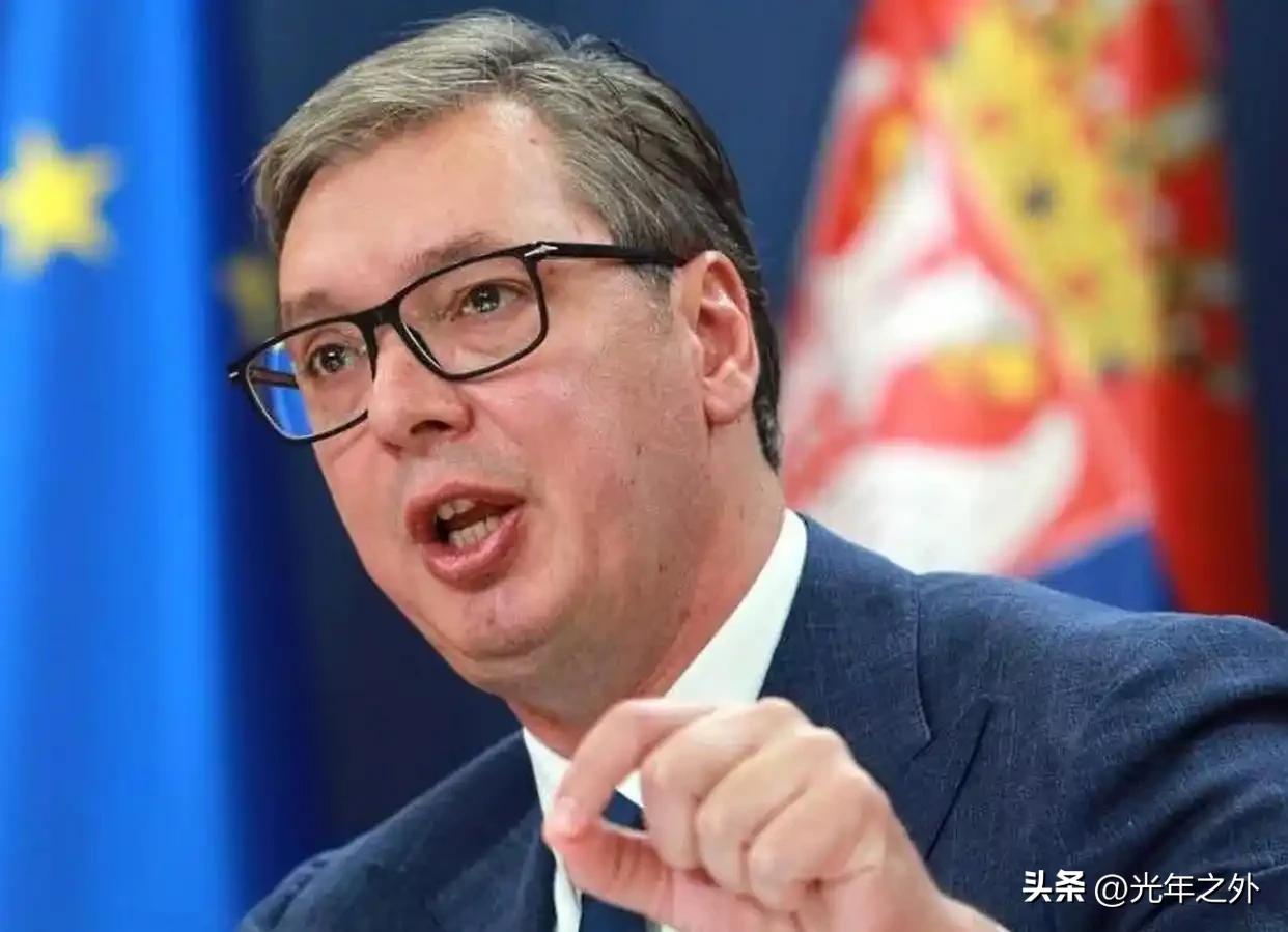 武契奇发出惊心警告：三战真的要来了？
 
塞尔维亚总统武契奇最新警示：世界正滑向