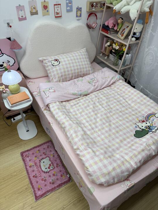 女孩子的审美，选哪套？