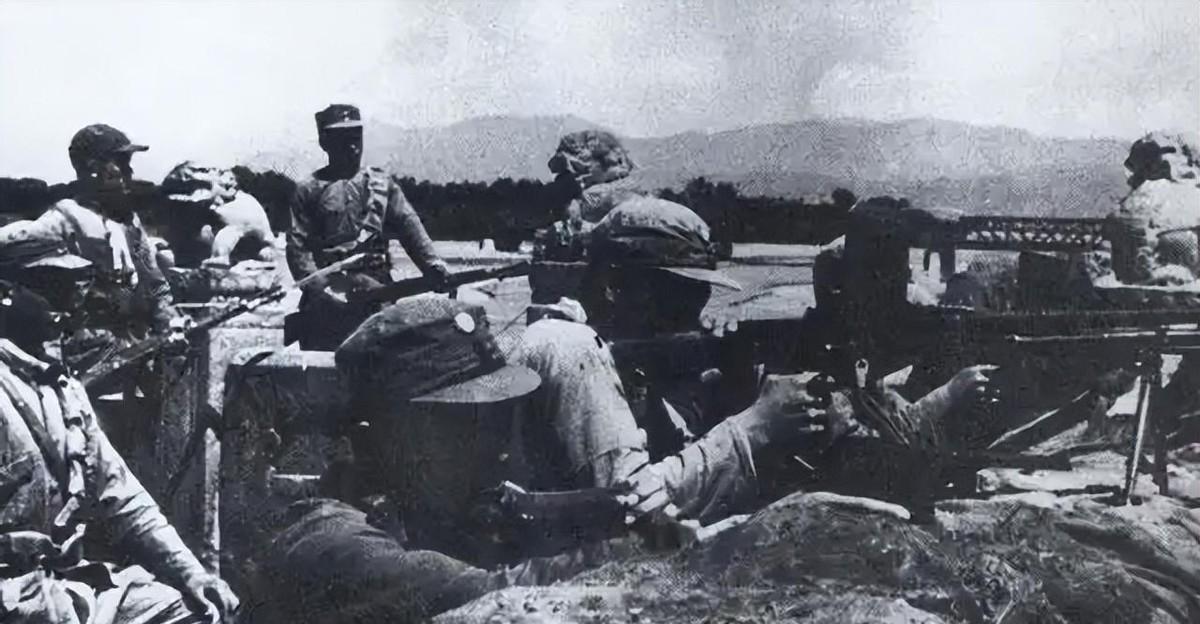 那天没人想到，一枪能惊动延安，更没人料到，这枪其实是“说给敌人听的”。
大别山断