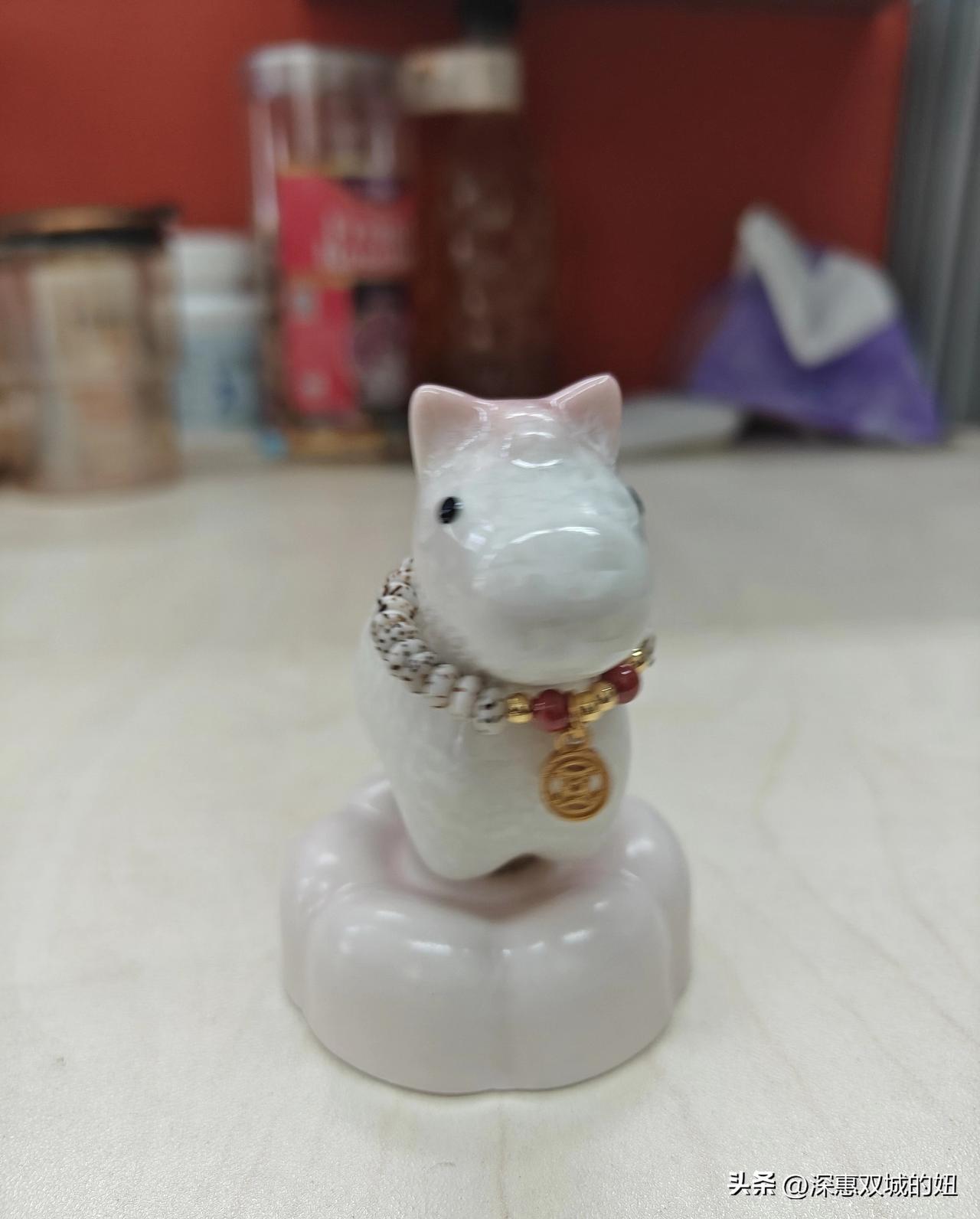 老公松弛的惊人。
老公工作日每天深惠双城通勤工作，每天早上出门都是哼着小调，开心