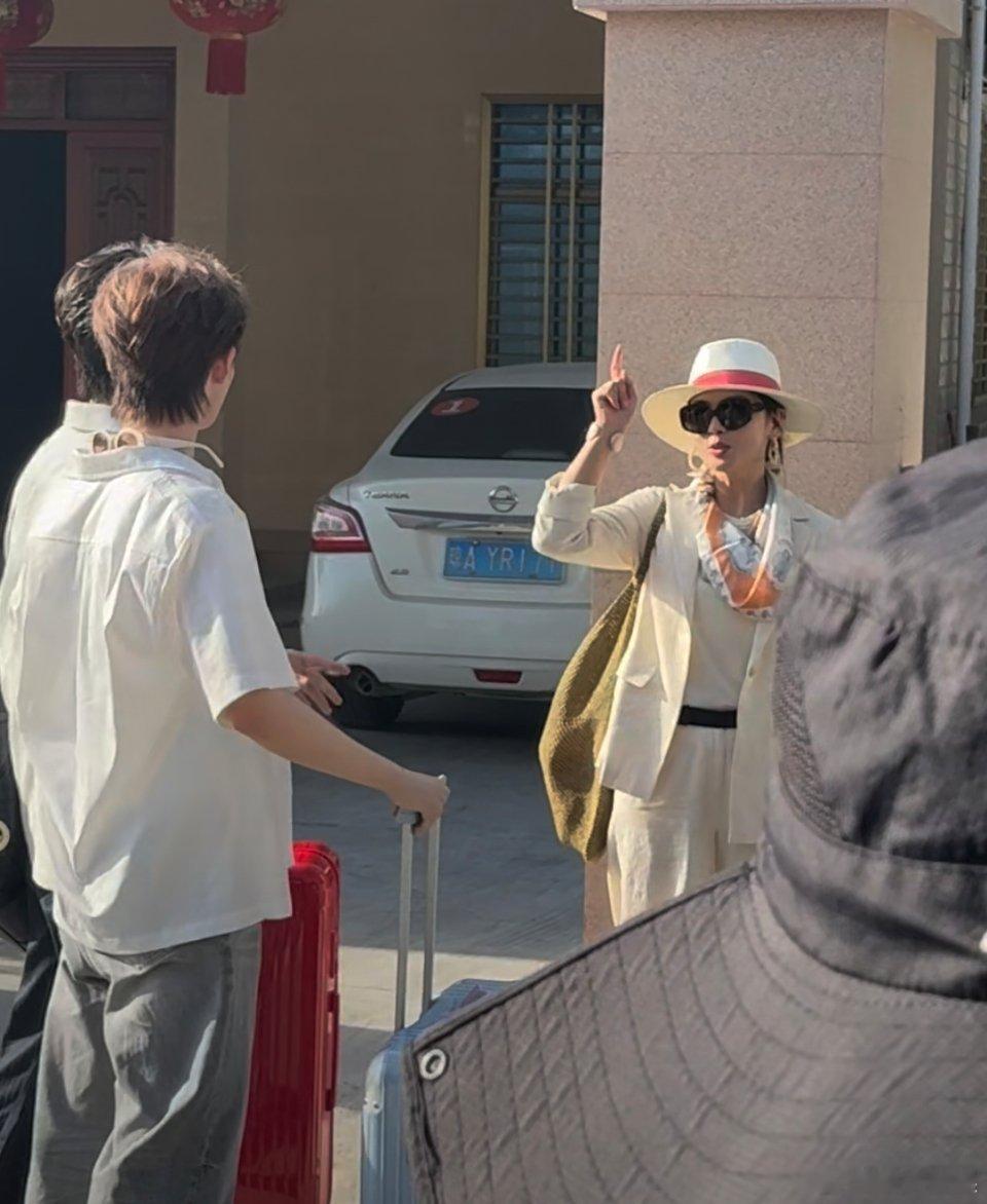 刘涛颜安余宇涵综艺再合体看到这个词条的第一反应就是余宇涵的资源这么好的吗？感觉在