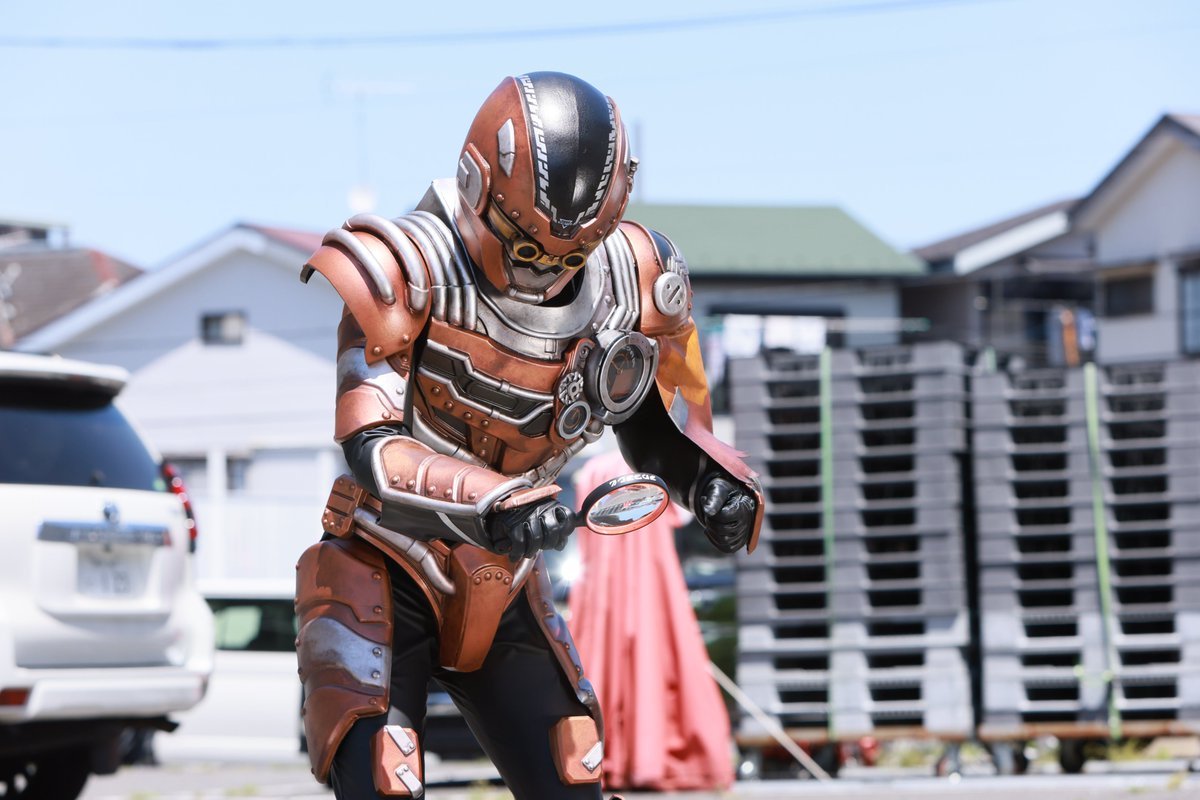 超宇宙刑事ギャバンインフィニティ 補完捜査 今回の ギャバンの非番 は… ギャバ
