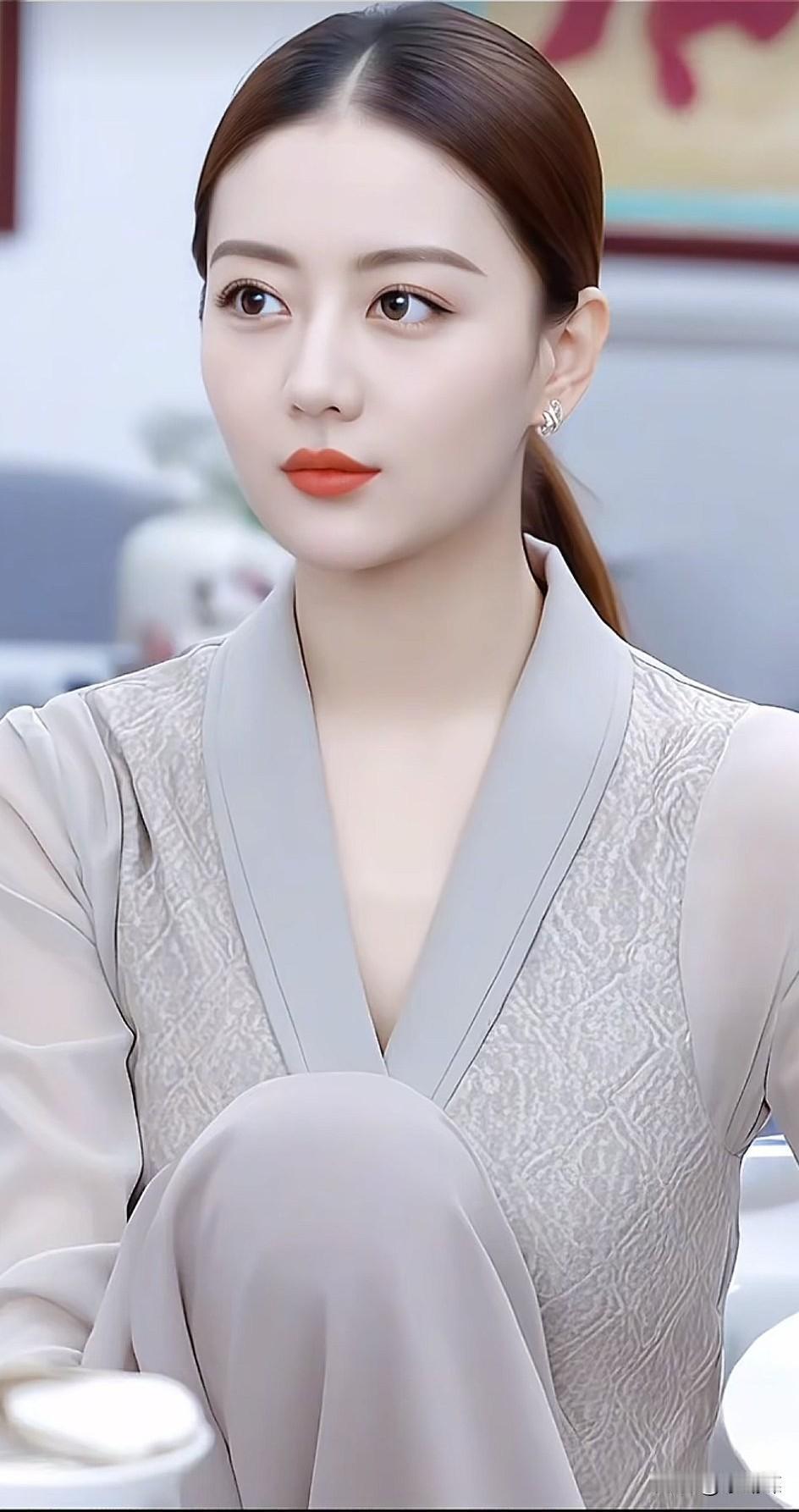 气质是天生的还是后天养成的?