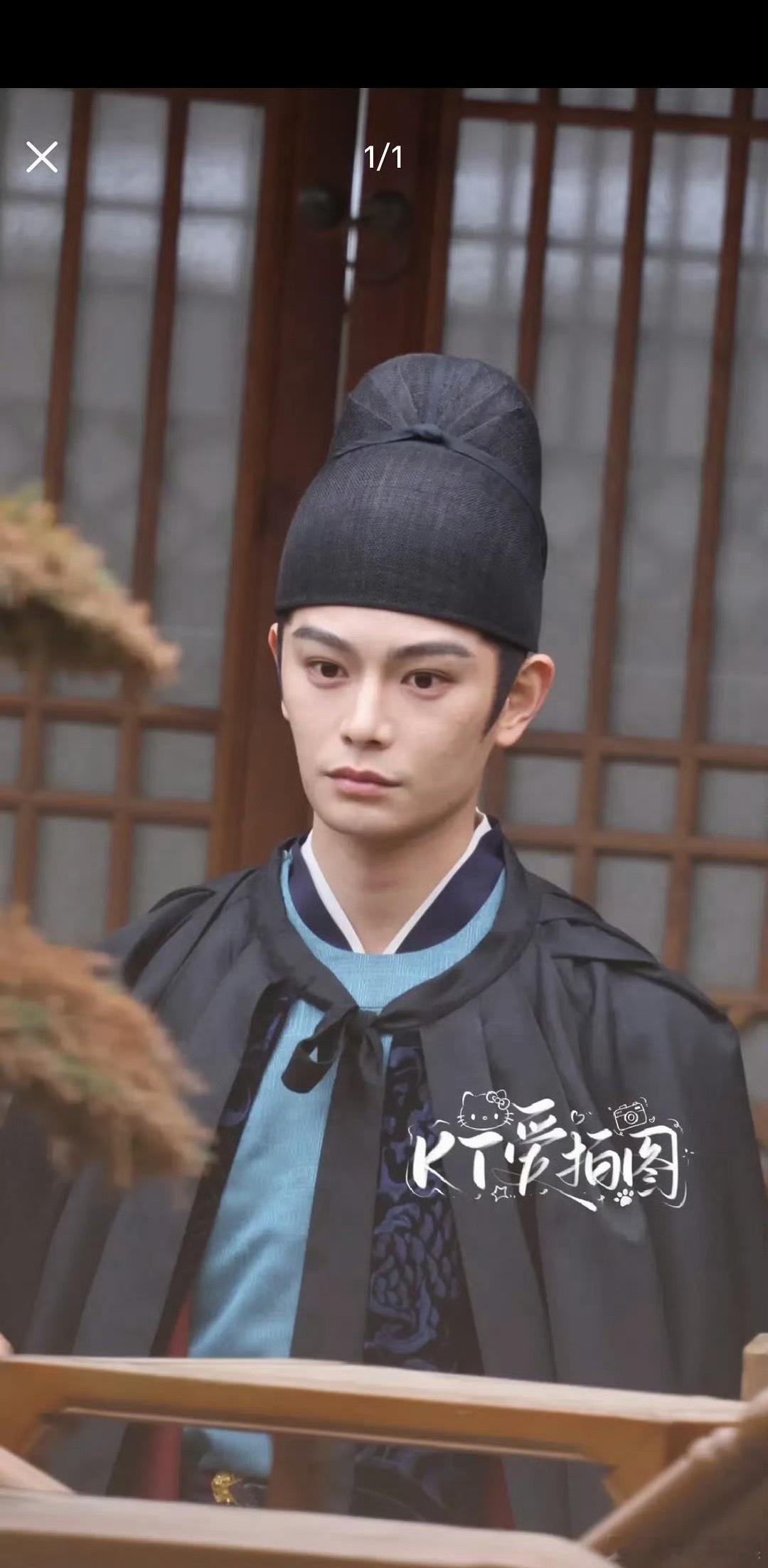 丁禹兮现在怎么总给人一种沧桑的感觉。 