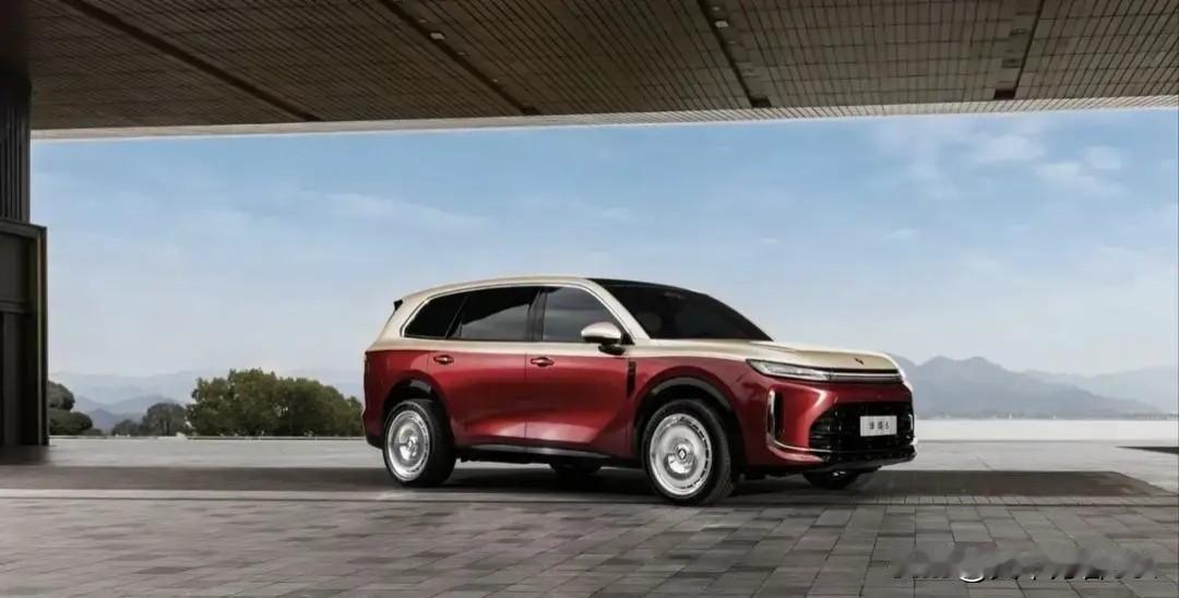 告别智驾功能等待解锁，华境S上市即支持城区领航辅助NCA。依托华为乾崑ADS P