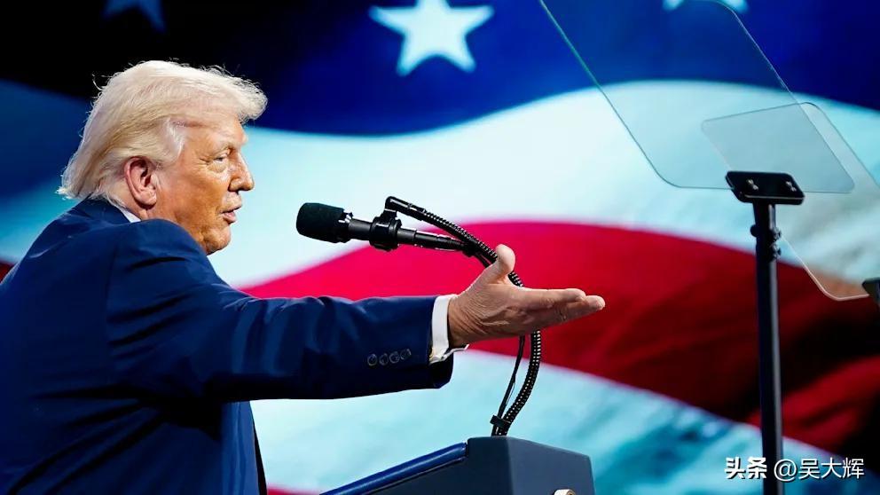 “古巴将是下一个”——特朗普进一步激化与古巴关系
 
特朗普在迈阿密一场活动中对