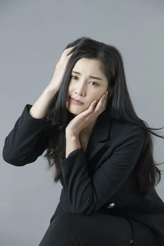 不结婚的女人就是人生的失败者吗? 不结婚的女人就是人生的失败者？这是什么离谱逻辑