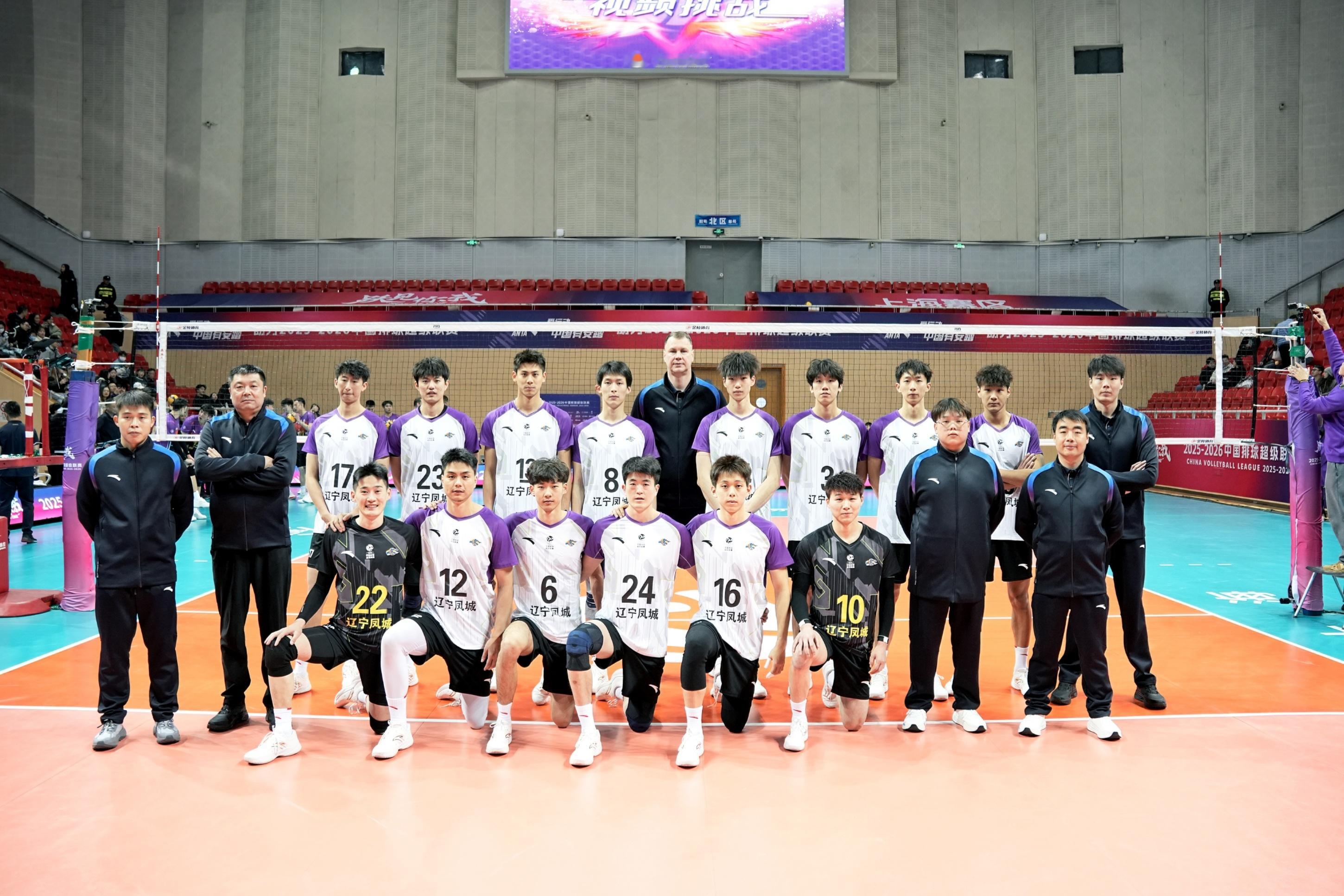 辽宁男排全家福
