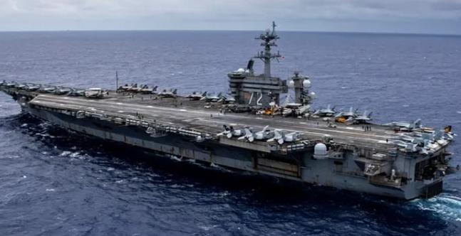 美军航母击落伊朗无人机
 
2026年2月3日，英国霍尔木兹海峡海事安全部门通报