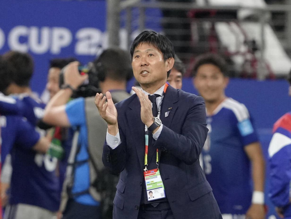 日本主帅森保一在和巴西新闻发布会上说：“我们的目标是夺得世界杯冠军！会被人嘲笑，