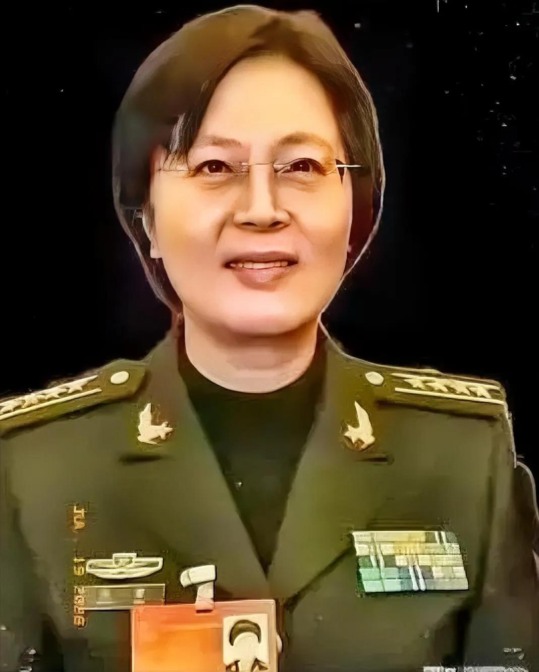 7月16日国务院的一纸任免，让不少人悬着的心彻底踏实了。58岁的陈薇，正式出任中