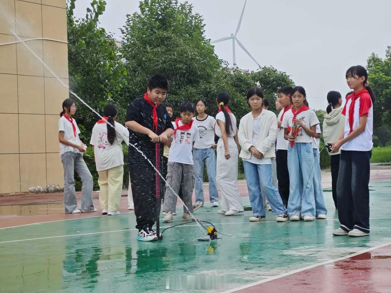 三下乡全国大学生暑期社会实践2025大学生暑期社会实践【科创启童心，科普筑梦想】