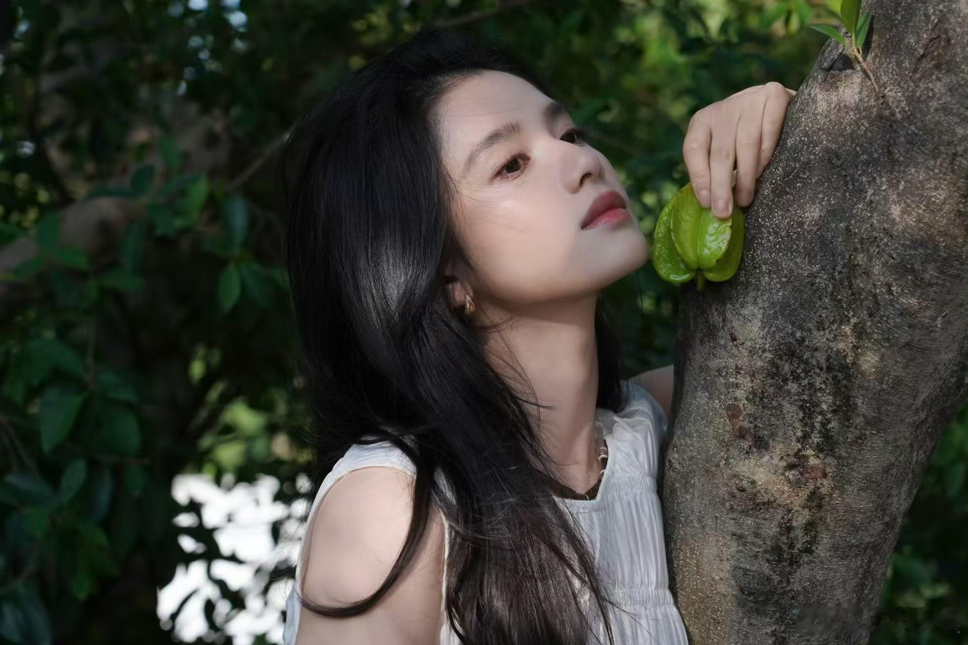 张婧仪高光时刻张婧仪盎然初夏张婧仪盎然初夏，高光时刻。