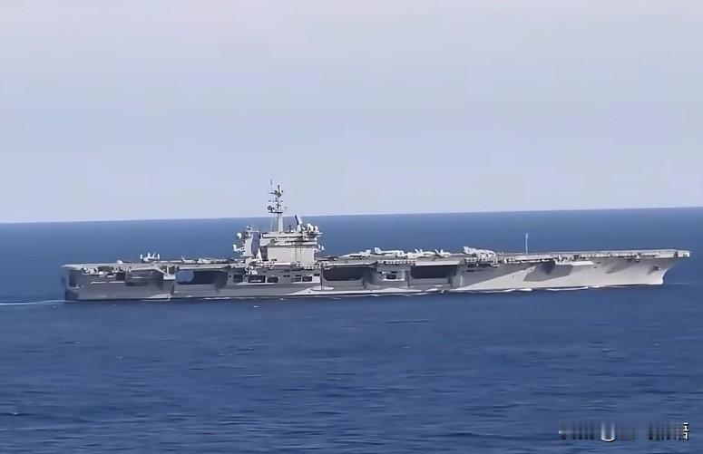 美航母水兵跳海，难道是航母上闹鬼了？美国部署在中东与伊朗作战的林肯号航母，发生多