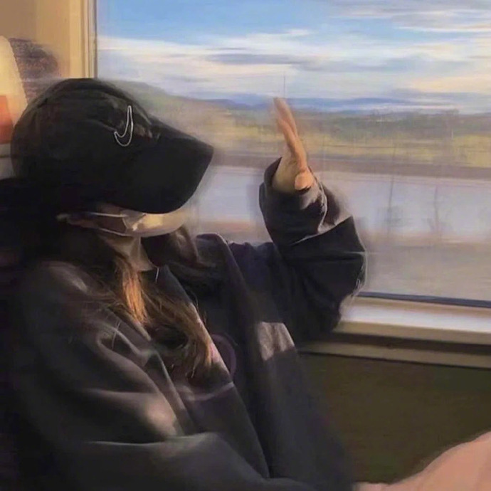 𝗽𝗹𝗼𝗴 ටᆼ꙳能进厨房，能手握方向盘，能当牛马，能当妈妈，却当不了自由