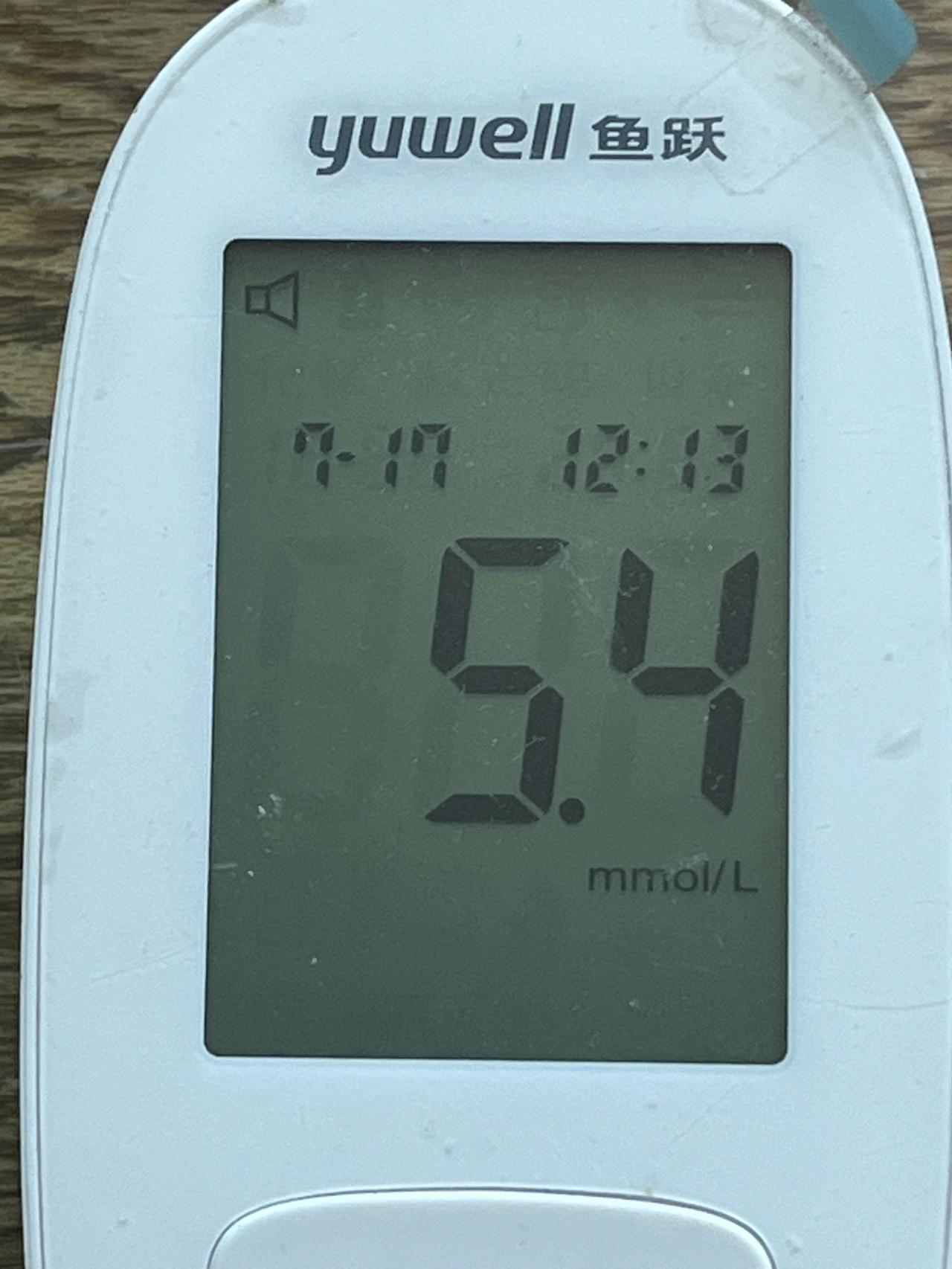 我的控血糖经历：从20以上降至6以下！

血糖的骤然升高，曾给我的生活蒙上一层阴