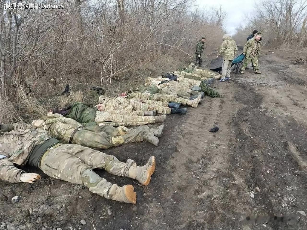 从俄乌双方交换阵亡人员遗体数量来看，也可以知道俄乌双方的损失比例，比如近期的俄乌