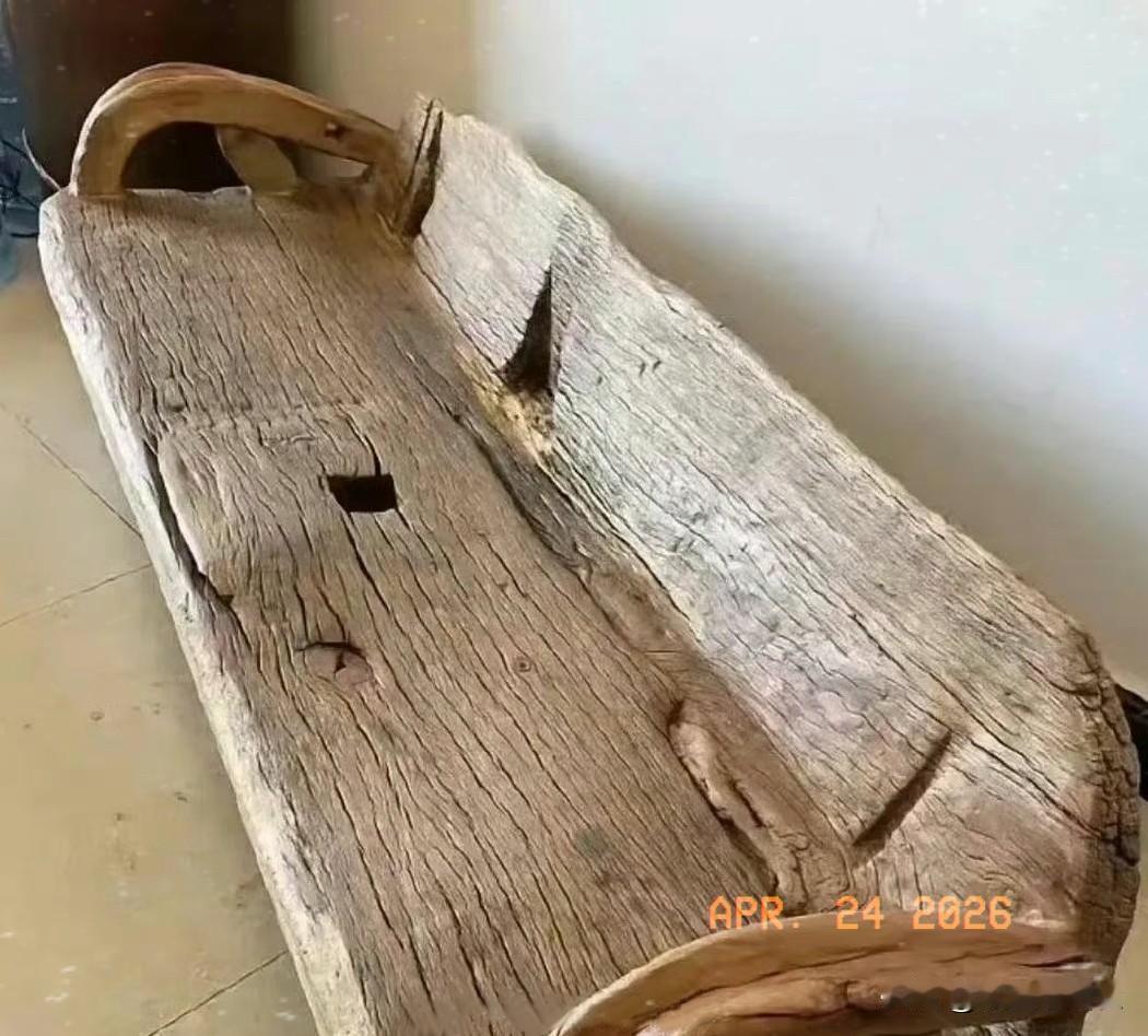 这东西看着就很有价值，感觉能卖个好价钱。我特别期待能知道它到底能卖多少钱，有没有