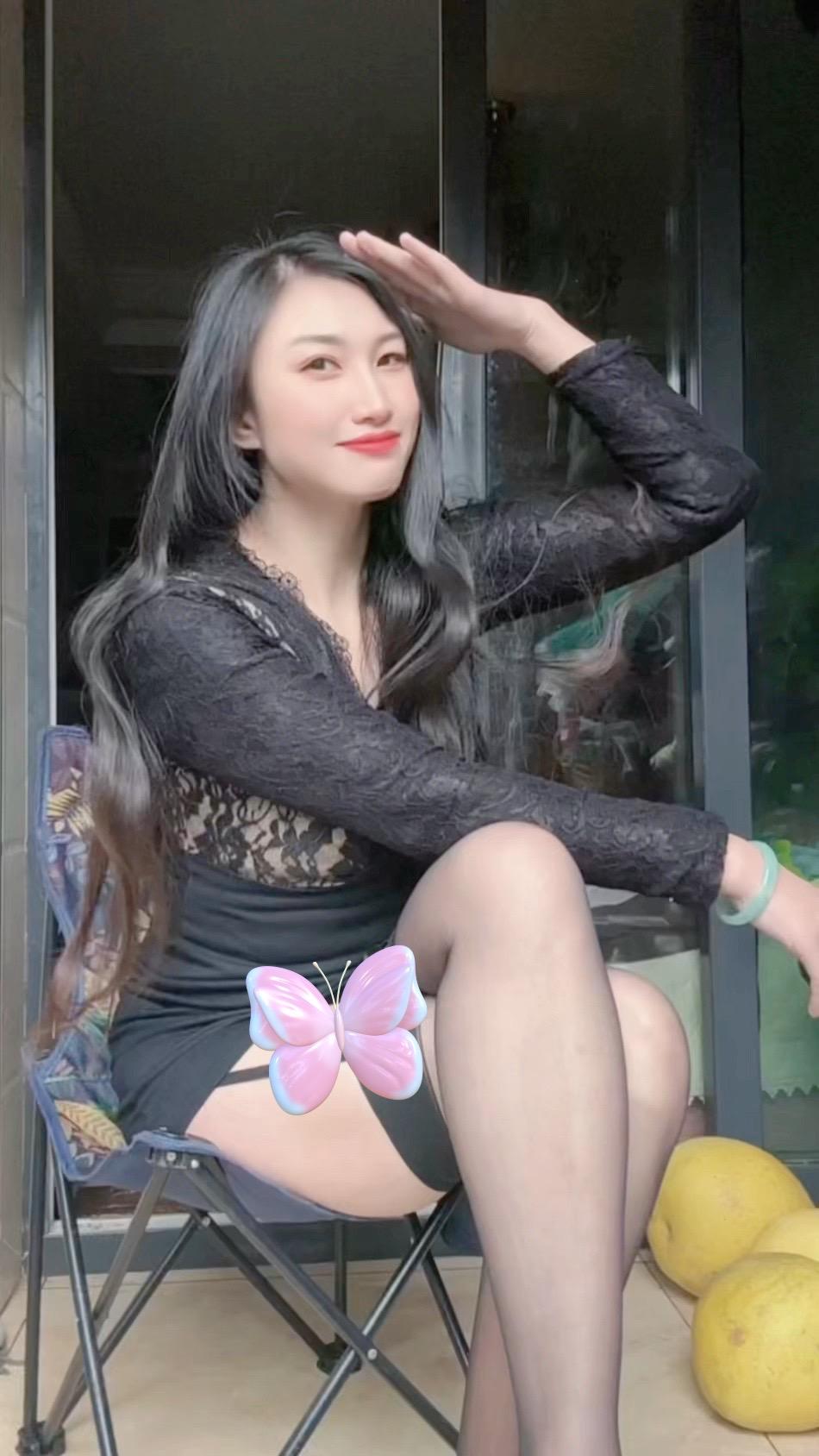 御姐穿搭大长腿好身材好气质女人味@DOU+小助手 @DOU+上热门 @抖加🔥上