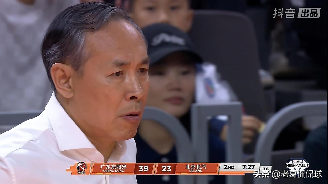 北京北汽主帅许利民真是太谦逊了！在今天北京北汽客场以96：93逆转击败广东东阳光