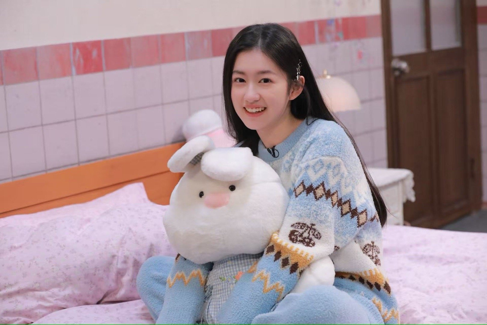 大侦探NPC颜值 吕晨悦真的越长越好看，跟魏晨直接我们梦回聂曦和吴学成，这是什么