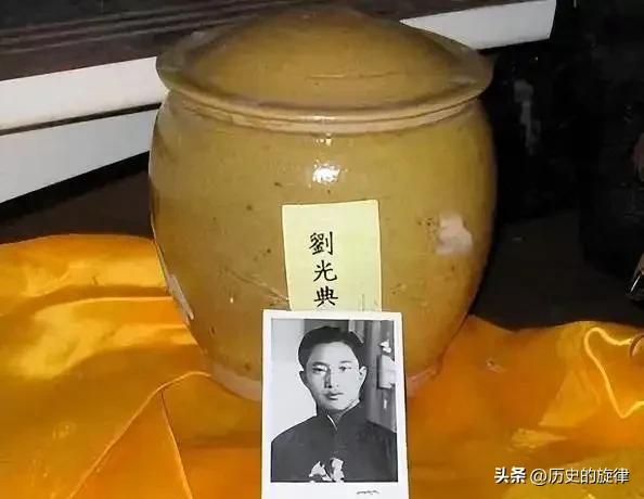 吴石案最后一位红色特工谢汉光，孤岛潜伏42年，一纸名单护住百名战友英名
 
吴石