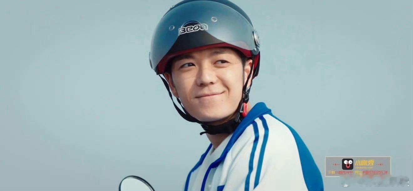 王栎鑫又唱了最好的我们王栎鑫其实你也忘不了路星河吧水池炸开的瞬间，路星河跳了出来