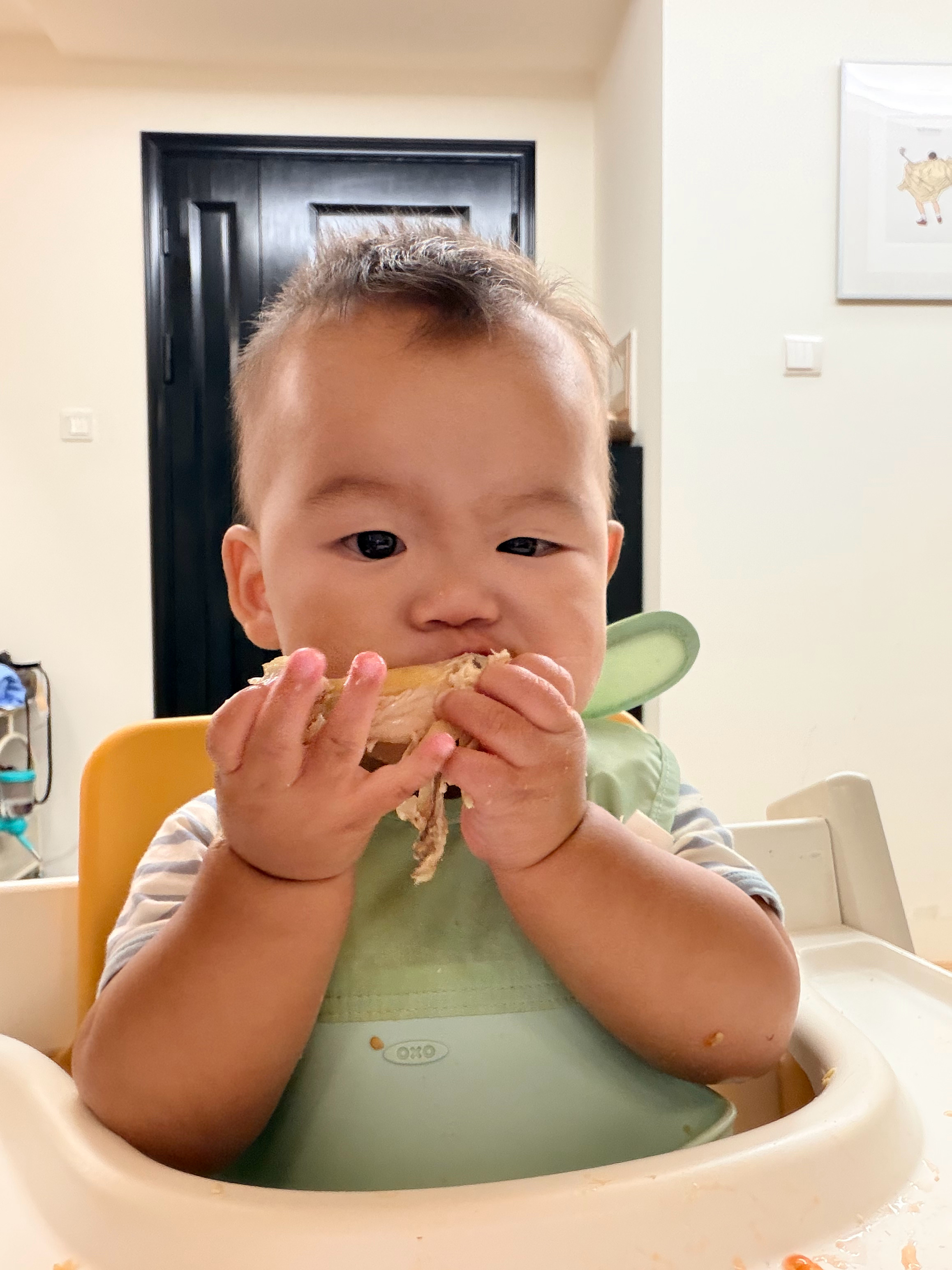 好像风仔的确有点像我小时候[笑cry]只是我太不像我小时候了[淡淡的]（当然了风